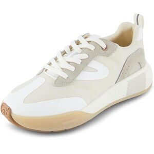 Tretorn Sneaker. Stylish White and Tan Sz. 9